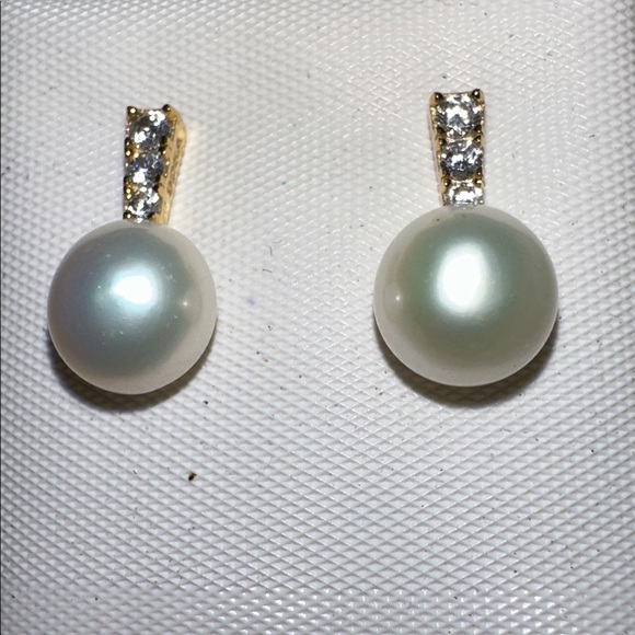 925/Gold Plated Cultured Freshwater Pearl & CZ Drop Stud Earrings - Picture 3 of 3